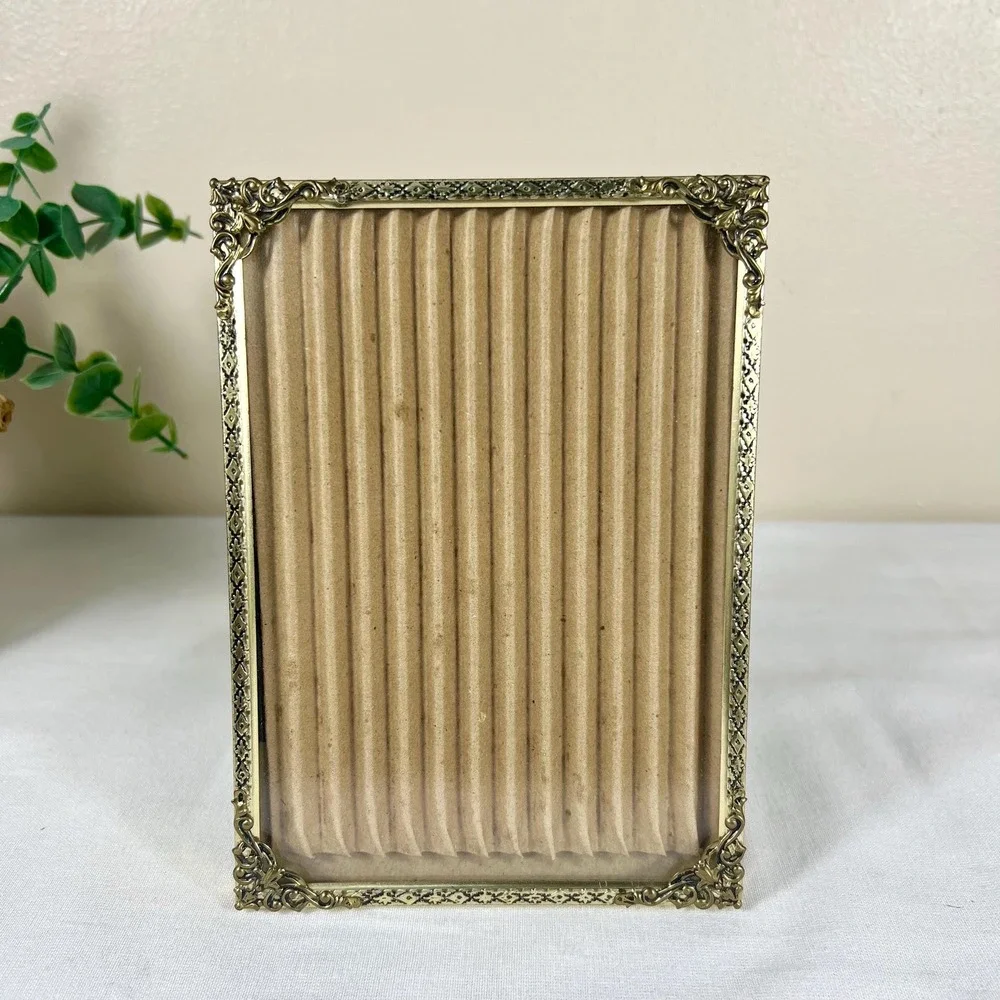 Vintage Gold Metal Ornate Picture Frame | 5x7